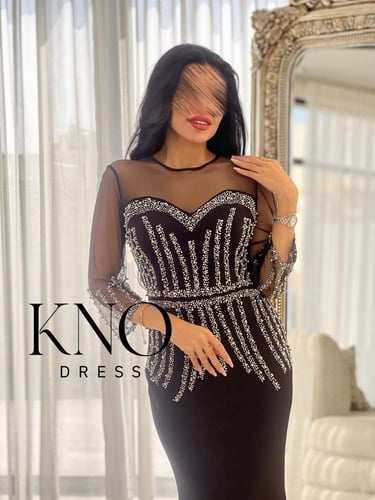 فستان سهرة اسود بكم حيران