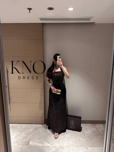 فستان سهره بني دانتيل على لول