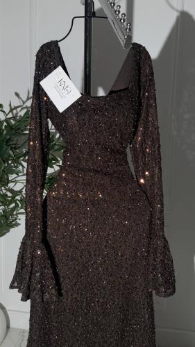 فستان سهرة بني دانتيل طويل مع اكمام طويلة مع خرز و...