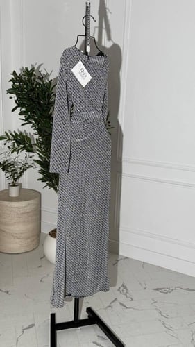 فستان مخصر طويل بقماش الاسترتش