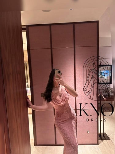 فستان وردي استرتش طويل مزين بفصوص ولول مع ربطة خلف...