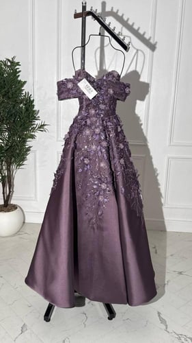 فستان سهره بنفسجي ميكادو مع ورود اوف شوردر