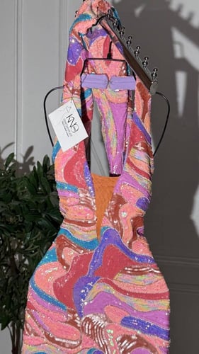 فستان شك ملون فاخر مبطن باربي أنيق وفريد