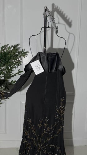 فستان سهرة اسود اوف شولدر بتطريز