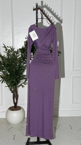 فستان استرتش أنيق مزين بفصوص فاخرة