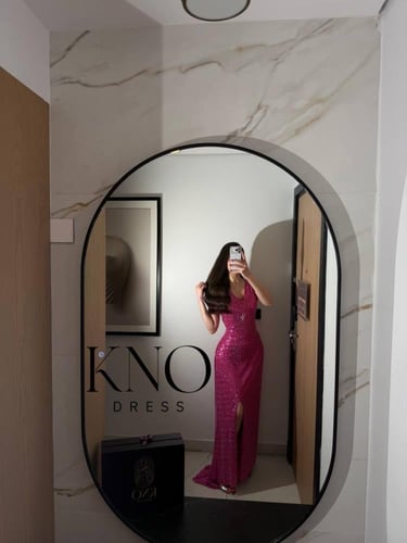 فستان خرز فاخر مكثّف مبطن بتفَتّة ناعمة