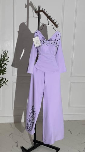 جمبسوت مع شال امامي مع تطريز