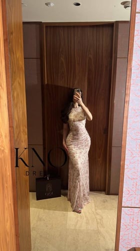 فستان دانتيل استرتش فاخر بتطريز شك أنيق