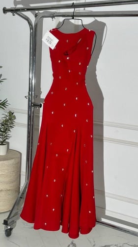 فستان ليليانا احمر