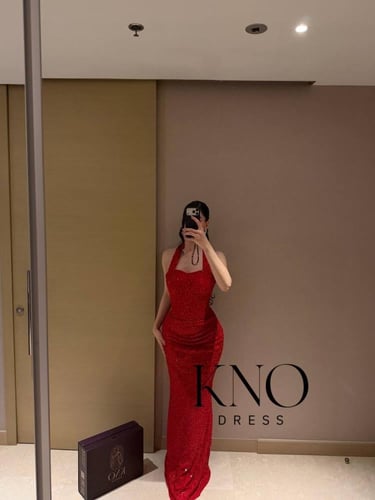 فستان دانتيل فاخرة مع كردانة خاصة بتفاصيل راقية ول...