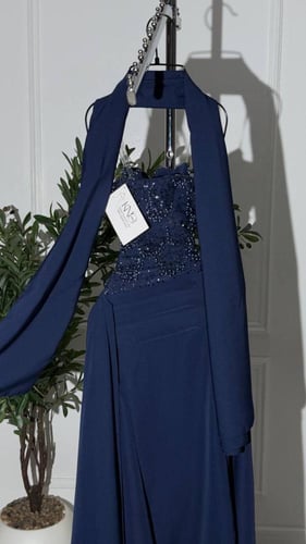 فستان باربي مع لول أنيق بلمعة فاخرة