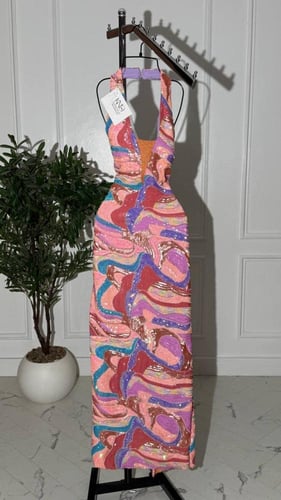 فستان شك ملون فاخر مبطن باربي أنيق وفريد