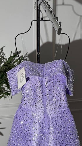 فستان كردانة موف فاخر بكورسِيه وجيوبن أنيق