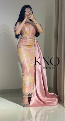 فستان سهره تل ملون مموج خرز مع ميكادو