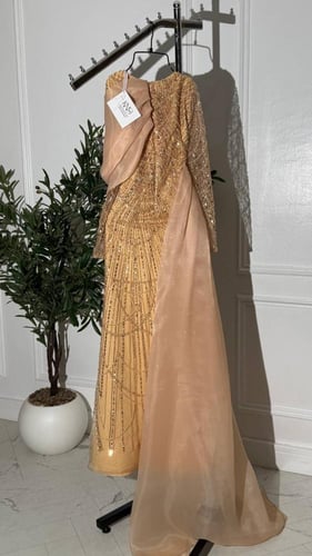 فستان سلاسل شك ولول مع أورجنزا فاخرة