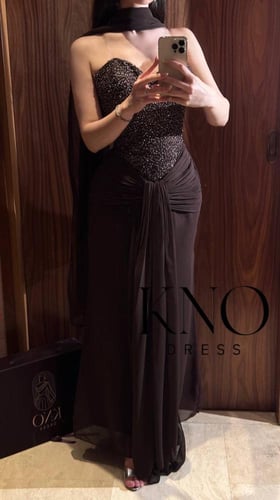 فستان سهرة جورجيت مطرز بخزر ثقيل لإطلالة أنثوية فخ...