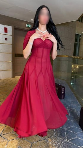 فستان جورجيت مبطن بقصة مكثفة راقية