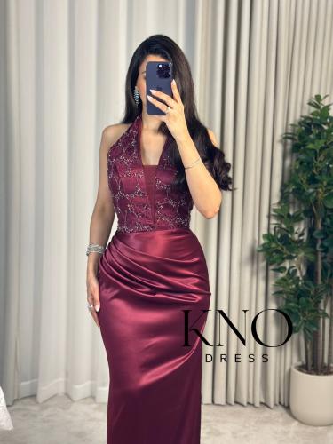 فستان ناعم عودي مع دانتيل و شك