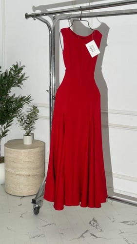 فستان ليليانا احمر