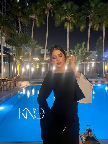 فستان مناير