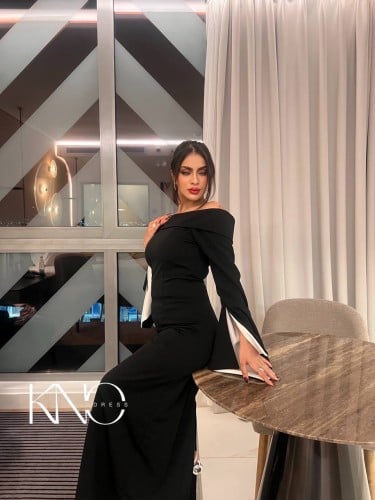 فستان مناير