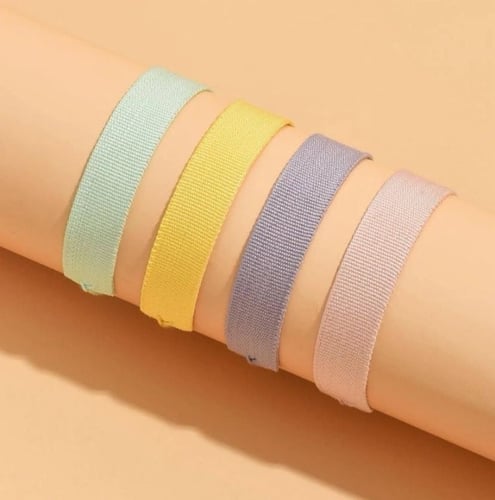 اساور مطبوع عليها الاسم