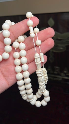 مسبحة عاج فيل دائري منقوش