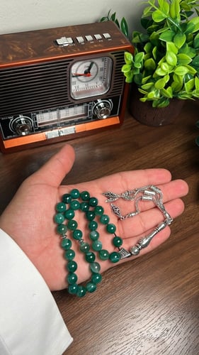 سبحة حجر الملكيت