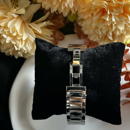 ساعة ميني فوكس مرصعه بالزركون