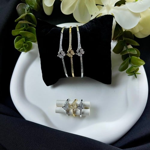 طقم أساور وخواتم شكل فراشة مزين بالزركون