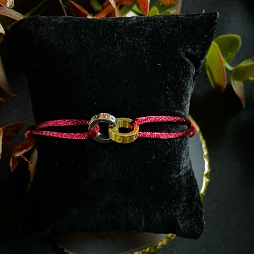 إسوارة كارتييه ( خيط أحمر)