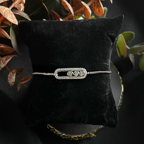 إسواره ناعمه فضي تصميم ( Messika )