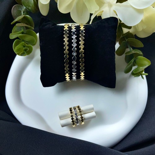 طقم أساور وخواتم شبيهة بتصميم ( شومية )