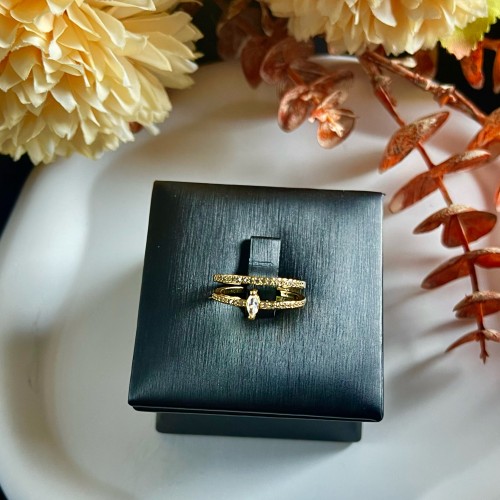 خاتم توينز ناعم ذهبي مرصع بالزركون