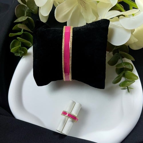 طقم إسوارة وخاتم ( وردي بحواف ذهبية مزينة بالزركون...