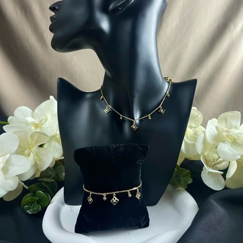 طقم سلسال وإسواره ذهبي تصميم ( LV )