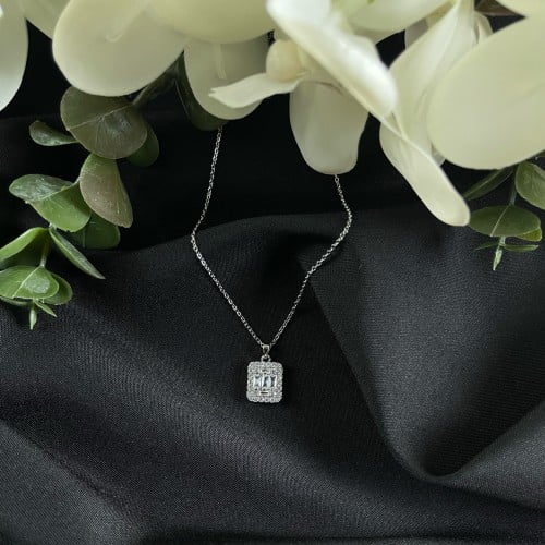 سلسال فضي مرصع بالزركون ( قَصّة راديان)