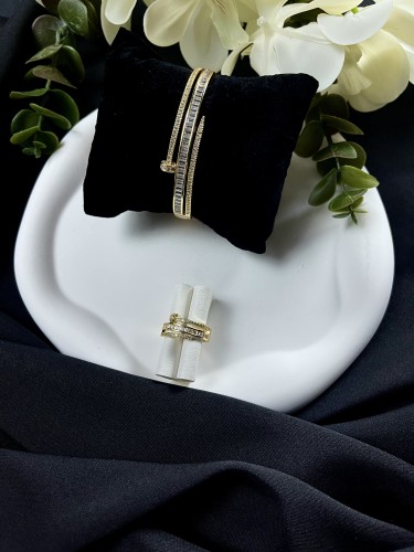 طقم إسواره وخاتم تصميم ( Cartier)