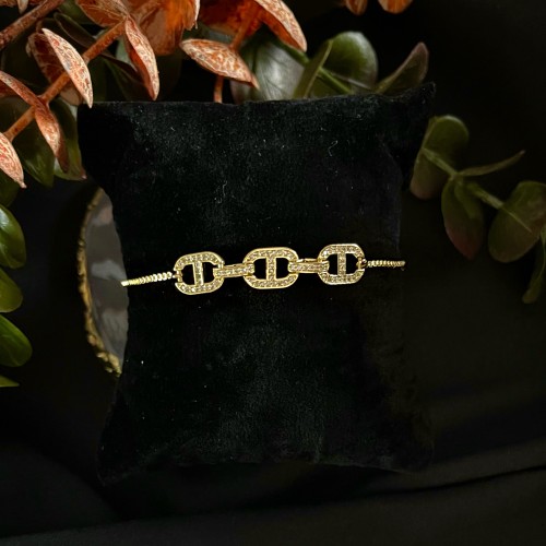 إسواره ذهبي مرصعه بالزركون