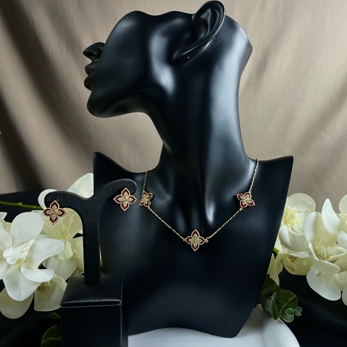 طقم سلسال وحلق ربرتوكوين ( 3وردات )