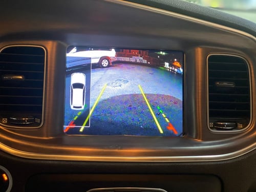 شاشة دودج/تشارجر 2015-2022