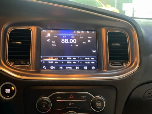 شاشة دودج/تشارجر 2015-2022