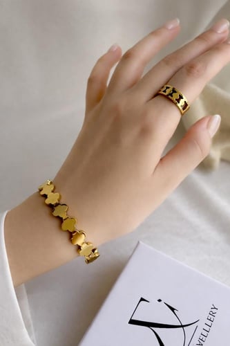 اسوارة Gold Cleef