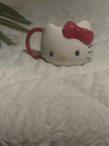 Red Hello Kitty cup