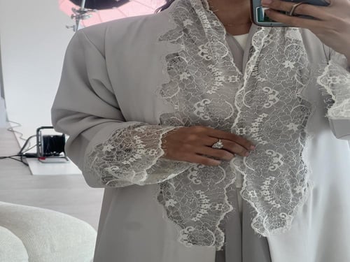 Offwhite lace