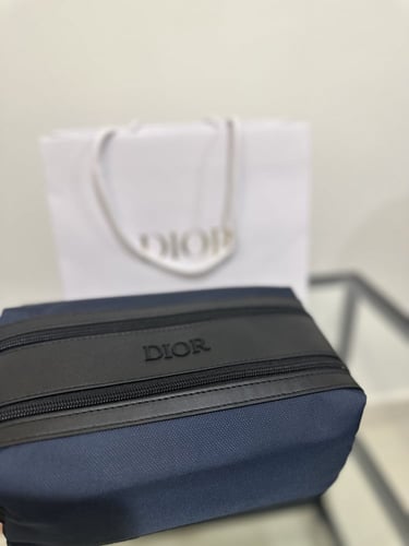 شنطة ديور رجالي