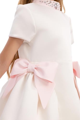 فستان بناتي