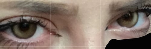 عدسات كريمي بني نظر