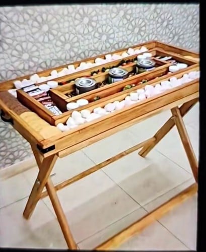 طاولة ضيافة