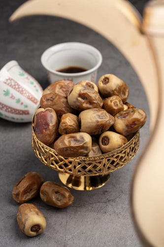 تمر شيشي الشيوخ مصنعي ( نوادر الشيشي )